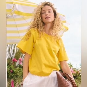 NWT Sunshine Yellow Raglan Sleeve Top Sz M